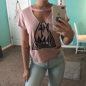 American Eagle Def Leopard Graphic T Shirt